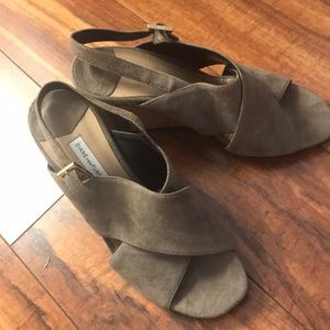 Suede DVF wedges size 6